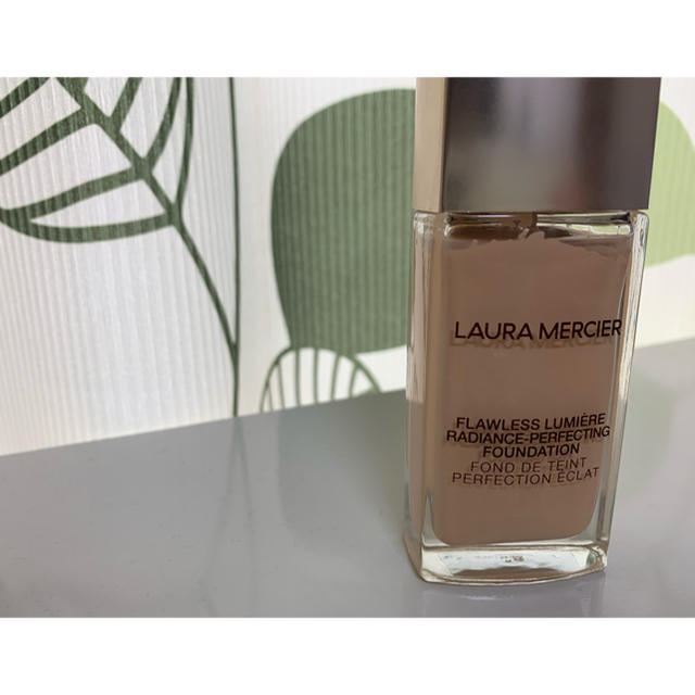 laura mercier(ローラメルシエ)のフローレス ルミエール ラディアンス パーフェクティング ファンデーション コスメ/美容のベースメイク/化粧品(ファンデーション)の商品写真