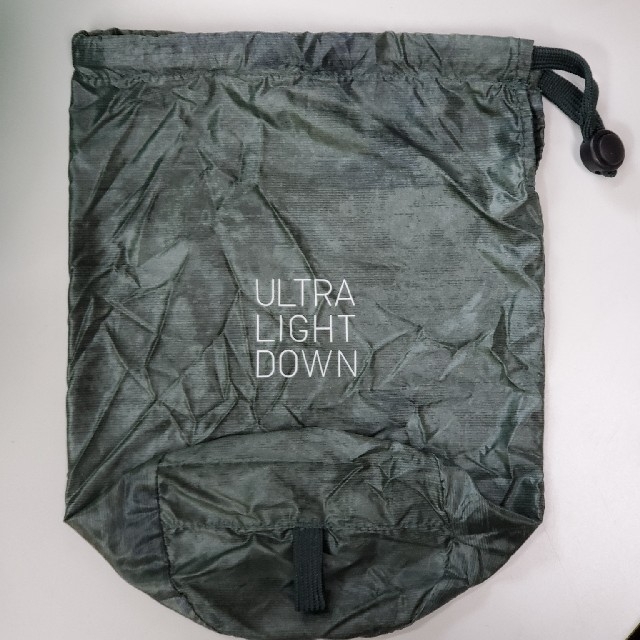 UNIQLO(ユニクロ)のユニクロ　ウルトラライトダウン袋 メンズのジャケット/アウター(ダウンジャケット)の商品写真