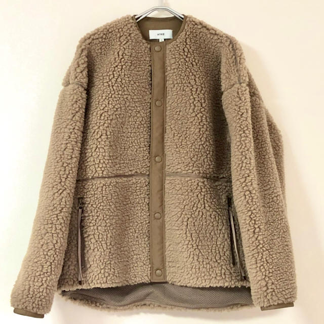 HYKE(ハイク)のHYKE FAUX SHEARLING JACKET レディースのジャケット/アウター(毛皮/ファーコート)の商品写真