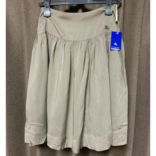 値引きする BURBERRY BLUE LABEL - バーバリーブルーレーベルＢＵＲＢＥＲＲＹロゴ人気ブランドロゴ入スカート値下 ひざ丈スカート