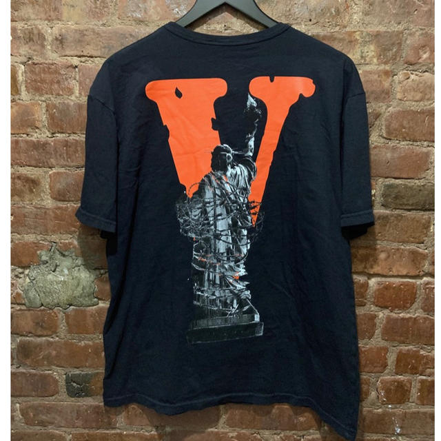 Supreme(シュプリーム)のVLONE ゲリラ完売Tシャツ メンズのトップス(Tシャツ/カットソー(半袖/袖なし))の商品写真