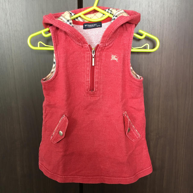 BURBERRY(バーバリー)のM様専用 バーバリー 赤ワンピース 80 キッズ/ベビー/マタニティのベビー服(~85cm)(ワンピース)の商品写真