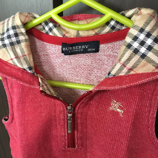 BURBERRY(バーバリー)のM様専用 バーバリー 赤ワンピース 80 キッズ/ベビー/マタニティのベビー服(~85cm)(ワンピース)の商品写真