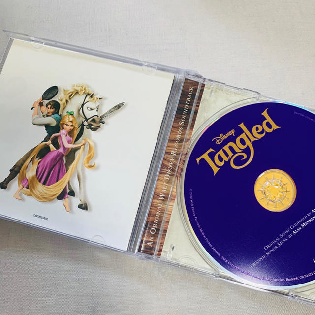 Disney(ディズニー)のTangled ラプンツェル　CD エンタメ/ホビーのCD(アニメ)の商品写真
