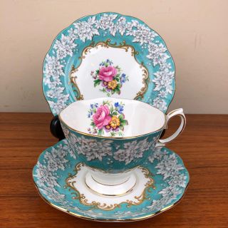 ロイヤルアルバート(ROYAL ALBERT)のロイヤルアルバート  カップ＆ソーサー &ケーキ皿　ヴィンテージ (食器)