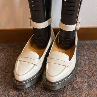 ドクターマーチン(Dr.Martens)のドクターマーチン　シューズ　白(ローファー/革靴)