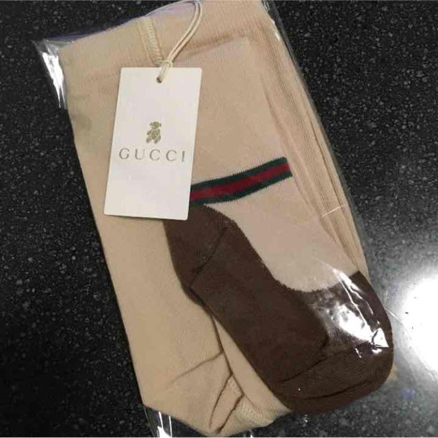 Gucci(グッチ)のGUCCI キッズ ベビー タイツ 3 キッズ/ベビー/マタニティのこども用ファッション小物(靴下/タイツ)の商品写真