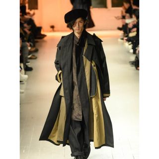 ヨウジヤマモト(Yohji Yamamoto)のlook2トレンチコート求む(トレンチコート)