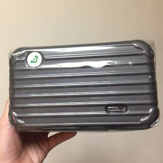 リモワ(RIMOWA)の☆非売品☆EVA航空ファーストクラス限定リモワポーチ グレー(旅行用品)