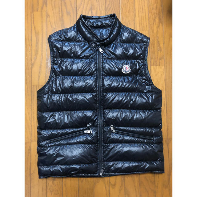 MONCLER(モンクレール)のモンクレール ダウンベスト ギュイ サイズ1 メンズのジャケット/アウター(ダウンベスト)の商品写真