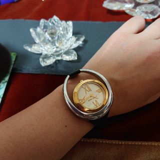 NINA RICCI(腕時計)のフリマアイテム一覧 NINA RICCI(腕時計)のフリマアイテム一覧