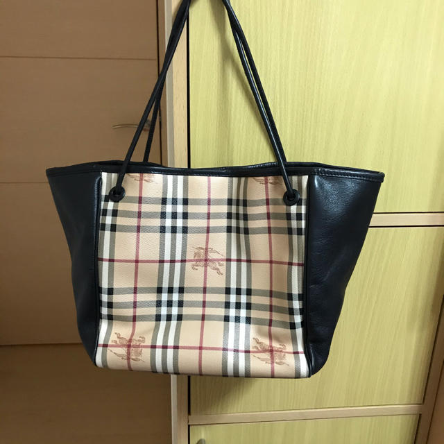 BURBERRY(バーバリー)のお買い得　バーバリー　トートバック レディースのバッグ(トートバッグ)の商品写真