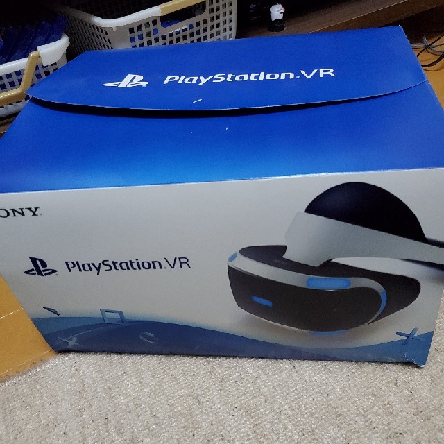 PlayStation VR(プレイステーションヴィーアール)のJUKEさん専用　PSVR　カメラ付き　美品 エンタメ/ホビーのゲームソフト/ゲーム機本体(家庭用ゲーム機本体)の商品写真