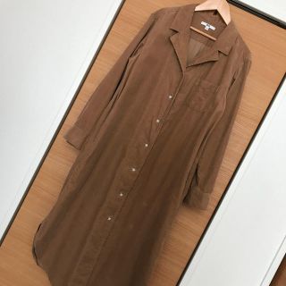 ユニクロ(UNIQLO)のUNIQLO コーデュロイ ロングシャツ(ロングワンピース/マキシワンピース)