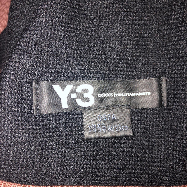 Y-3(ワイスリー)のY-3 ニット帽 16Aw メンズの帽子(ニット帽/ビーニー)の商品写真