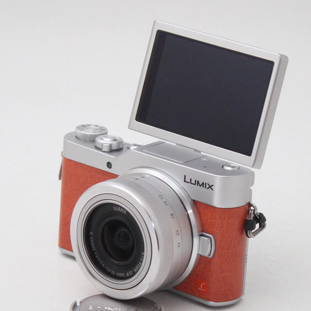 最前線の 自撮り&スマホ転送機能付♪Panasonic LUMIX GF9 ...