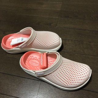 クロックス(crocs)の最安値 購入申請なし【未試着 新品 】クロックス ライトライド 25㎝  ピンク(サンダル)