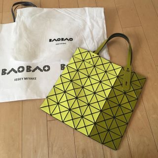 ISSEY MIYAKE(バッグ ・ イエロー/黄色系)のフリマアイテム一覧 ISSEY MIYAKE(バッグ ・ イエロー/黄色系)のフリマアイテム一覧