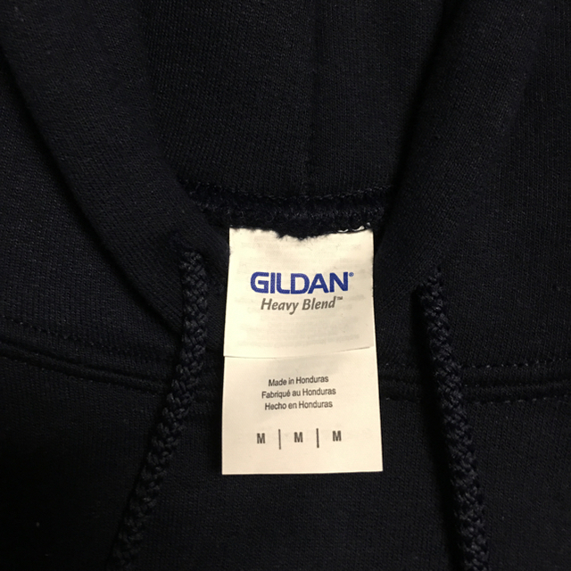 GILDAN(ギルタン)のvivi様専用！新品 GILDAN カブリパーカー グレー＆ネイビーM メンズのトップス(パーカー)の商品写真