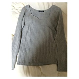 イング(INGNI)の美品 グレー カットソー(カットソー(長袖/七分))