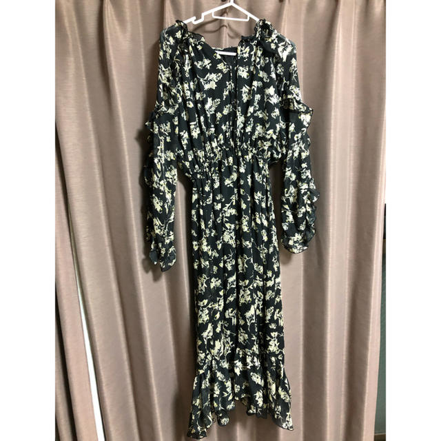 moussy(マウジー)のmoussy ワンピース MOUSSY♡ DENSE FLOWER DRESS レディースのワンピース(ロングワンピース/マキシワンピース)の商品写真