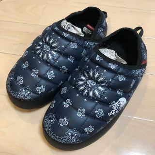 シュプリーム(Supreme)のsupreme the north face bandana mule 26(サンダル)