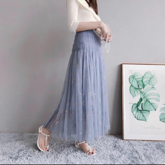SNIDEL(スナイデル)の刺繍スカートブルーブラウスセット レディースのスカート(ロングスカート)の商品写真