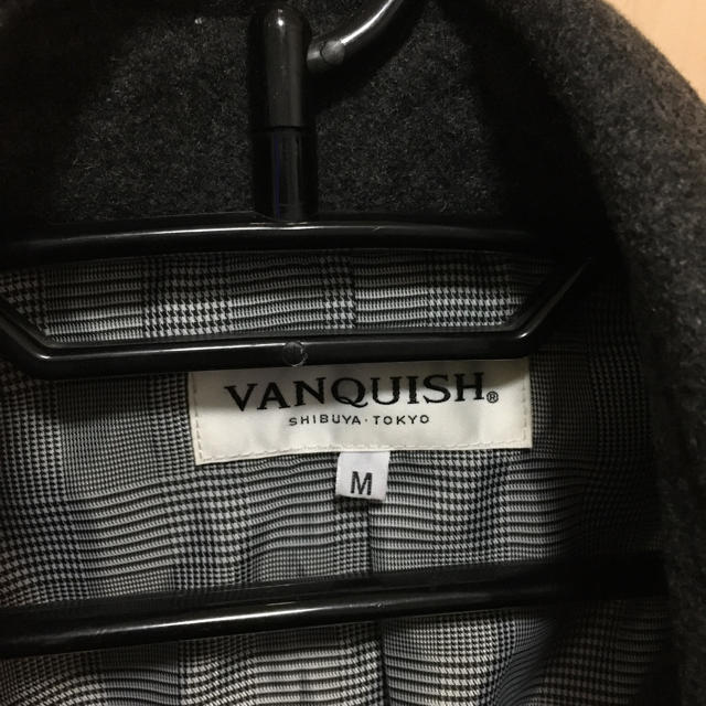 VANQUISH(ヴァンキッシュ)の専用 ヴァンキッシュ グレー ウール Pコート ピーコート Mサイズ メンズのジャケット/アウター(ピーコート)の商品写真