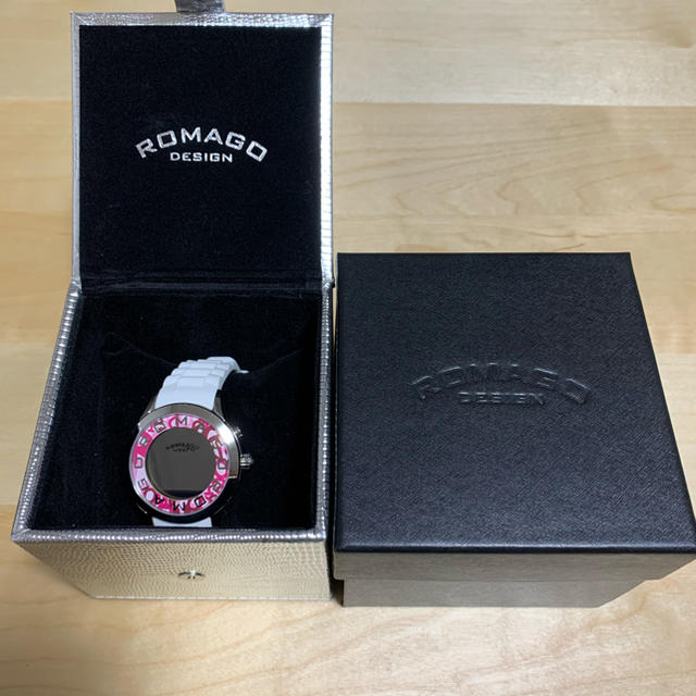 ROMAGO DESIGN(ロマゴデザイン)のROMAGO DESIGN ロマゴデザイン 腕時計 ユニセックス レディースのファッション小物(腕時計)の商品写真