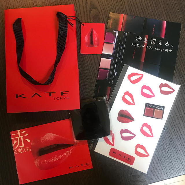 KATE(ケイト)のKATE 非売品 等倍、拡大鏡ミラー  /デコシール レディースのファッション小物(ミラー)の商品写真