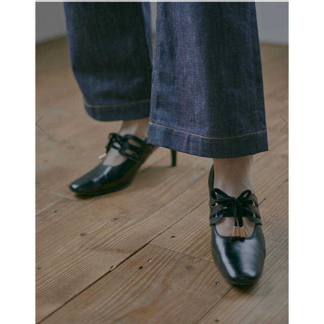 Ameri VINTAGE(アメリヴィンテージ)の専用☺︎Ameri CUTWORK LACE UP PUMPS レディースの靴/シューズ(ブーティ)の商品写真
