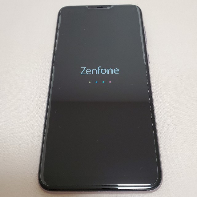 スマートフォン本体【極備品】Zenfone Max M2 シルバー ※ケース装着ほぼ利用なし