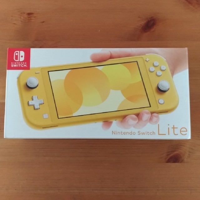 Nintendo Switch Lite イエローほぼ未使用