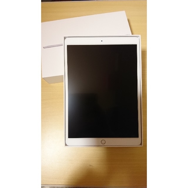 PC/タブレット【極美品】iPad Air3 64GB Wi-Fiモデル