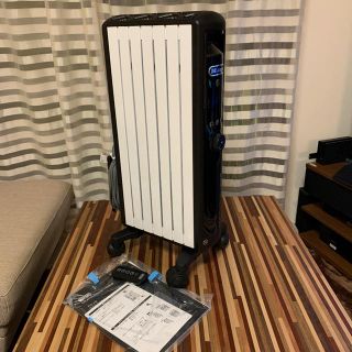 デロンギ(DeLonghi)のdelonghi multi dynamic heater mdhu09-bk(オイルヒーター)