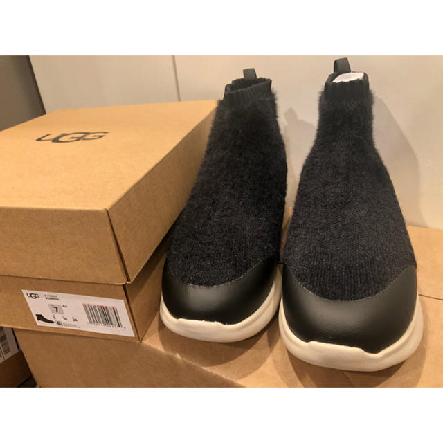 UGG(アグ)の新品 UGG スニーカー GRIFFITH ウィメンズ グリフィス ブラック レディースの靴/シューズ(スニーカー)の商品写真