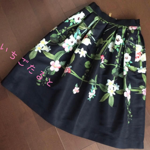 TED BAKER♡スカート