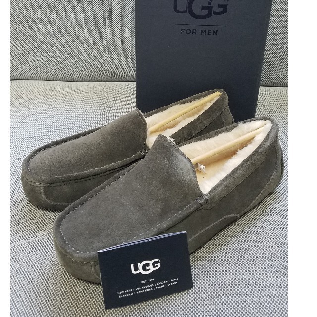 Ugg 新品未使用 Ugg アスコット メンズ モカシン チャコールの通販