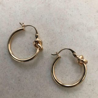 セリーヌ(celine)の再入荷！NO.50 インポート ピアス  ゴールド 結び目 セレクト(ピアス)