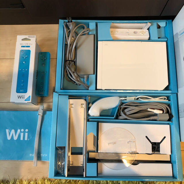 Nintendo Wii RVL-S-WD 本体