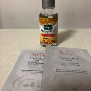 クナイプ(Kneipp)の1度のみ使用　クナイプ　ビオオイル　オーガニック保湿ケア　アベンヌのサンプル付き(ボディオイル)