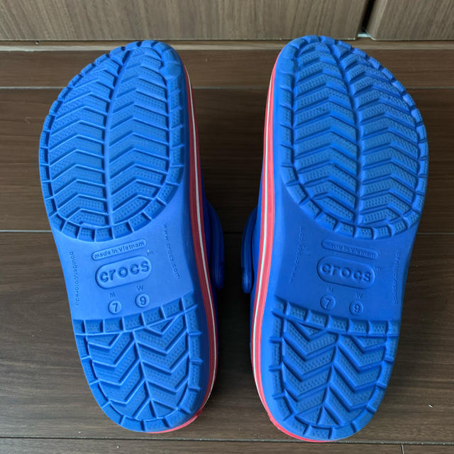crocs(クロックス)のクロックス　クロックバンド　メンズ　M7 メンズの靴/シューズ(サンダル)の商品写真