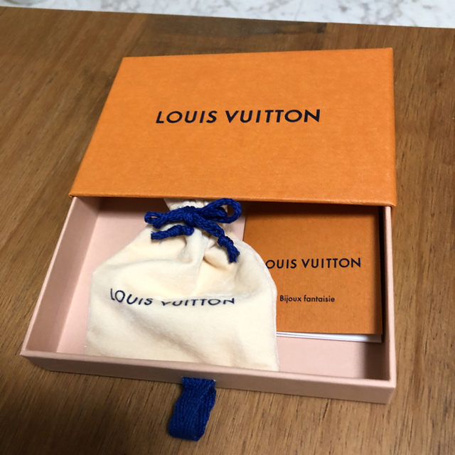 LOUIS VUITTON(ルイヴィトン)の美品　ルイヴィトン　M68125 ネックレス・フラワーフル レディースのアクセサリー(ネックレス)の商品写真