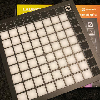 novation LaunchPad X MIDIコントローラー ローンチパッド(MIDIコントローラー)