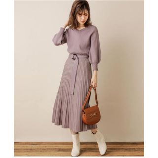 ナチュラルクチュール(natural couture)の配色ニットプリーツワンピース(ひざ丈ワンピース)