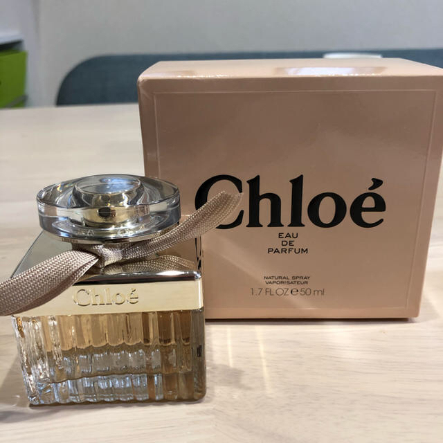 Chloe(クロエ)の【ベル様　お取り置き】クロエ　オードパルファム　50ml コスメ/美容の香水(香水(女性用))の商品写真