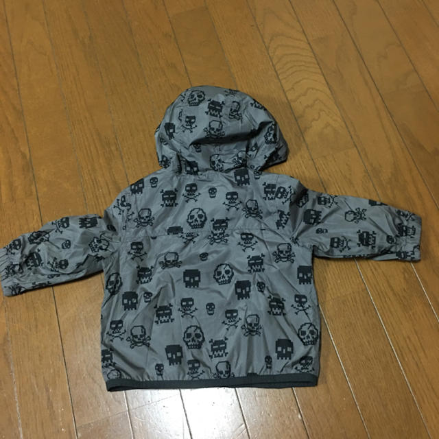 babyGAP(ベビーギャップ)のウインドブレイカー キッズ/ベビー/マタニティのキッズ服男の子用(90cm~)(ジャケット/上着)の商品写真