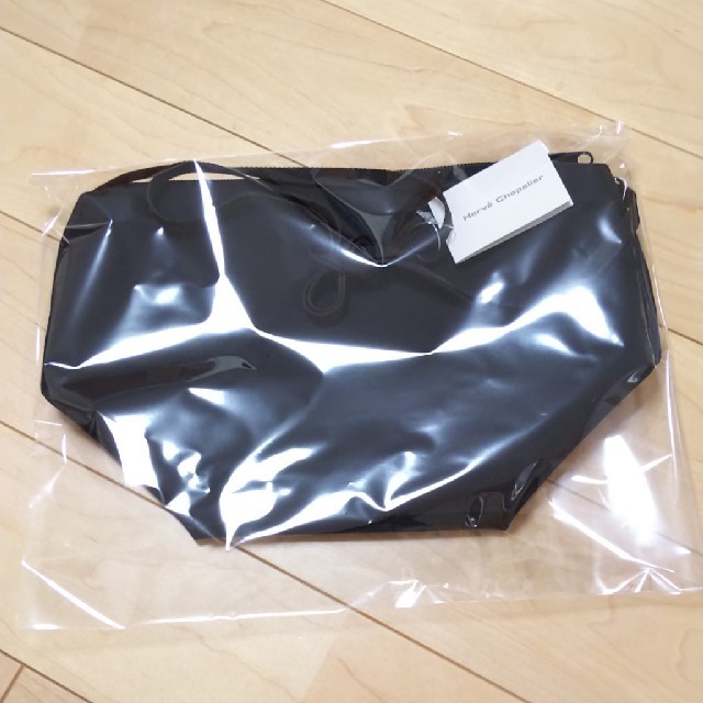 Herve Chapelier(エルベシャプリエ)のエルベシャプリエ ビッグポシェット ブラック レディースのバッグ(ショルダーバッグ)の商品写真