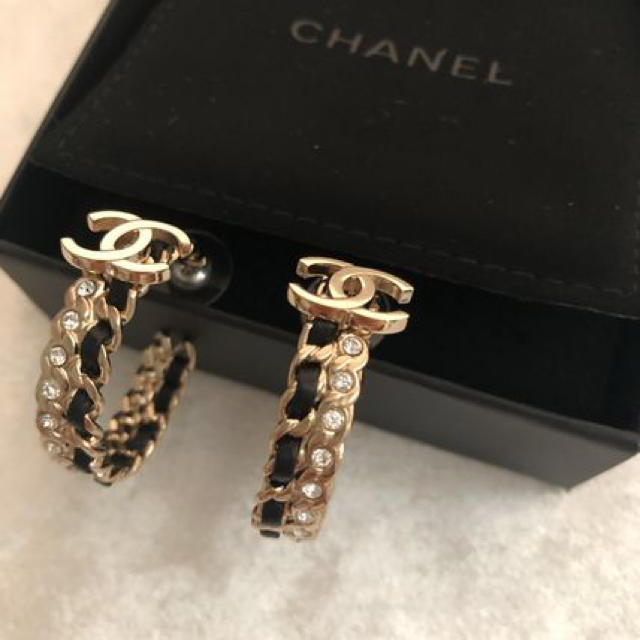 CHANEL ピアス