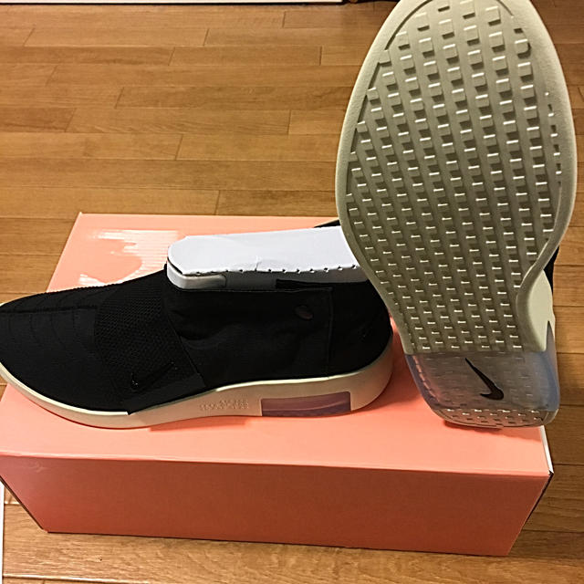 NIKE(ナイキ)のNike FEAR OF GOD MOC メンズの靴/シューズ(スニーカー)の商品写真